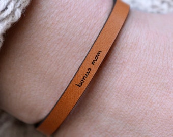 Bonus Mom engraved leather bracelet Gift