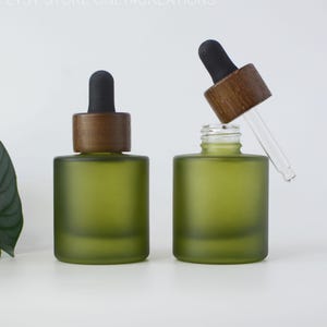 30ml 1OZ Dropper Natural Dark Wood Cap Oilver Green Frosted Glass Empty Comsetic Dropper Retails New Produce