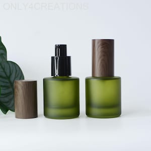 Spring Color 30ml 1OZ Perfume Bottle/Serum Pump Lotion Bottles Oliver Green Glass Black Wooden Grain Cap Hot Sale Cosmetic Packaging Bulk