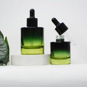 15ml 30ml 50ml Dropper Bottle For Essential Oil Stillness Green Color ,Luxury Cosmetic Packaging Bulk Order