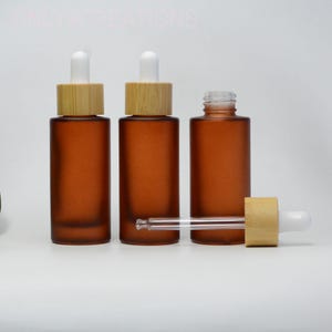 30ml 1OZ Classic Style Dropper For Cosmetic ,Flat Shoulder Brown Glass Natural Bamboo Cap For Skin Care Dropper,DIY Logo On Bottle Wholesale