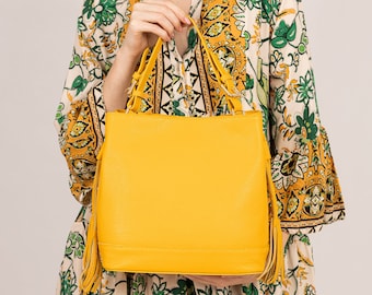 Italian Handmade Leather Bags For Woman, Elegant Leather Tote Made in Italy, Bucket Bag, Yellow Leather Bag
