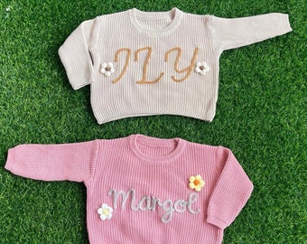 Handgestickter Baby-Namenspullover, personalisierter Baby-Oversize-Pullover, Geschenk für junge Mutter, neue Mutter, Babyparty, handgestrickter Namenspullover