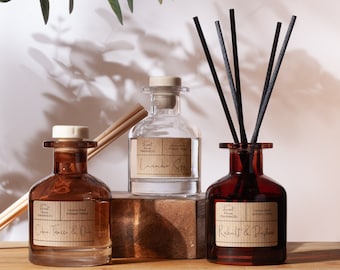 Apothecary Bottle Reed Diffuser | Handmade Long Lasting 100ml Room Diffuser in Vintage Style Clear/Amber Glass Bottle With Choice of Reeds.