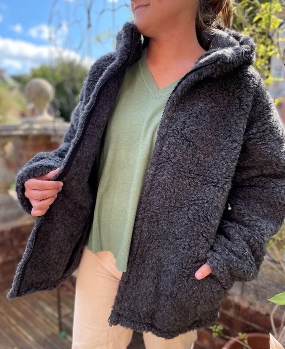 Merino Wool Hooded Jacket - Unisex 100 % Pure Wool Zip up Jumper