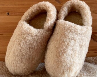 Merino Wool Indoor Slippers - Unisex Fit - warm and cosy - Relief for cold feet, arthritis and rheumatism