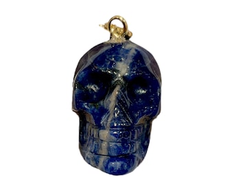 Colgante de calavera de sodalita