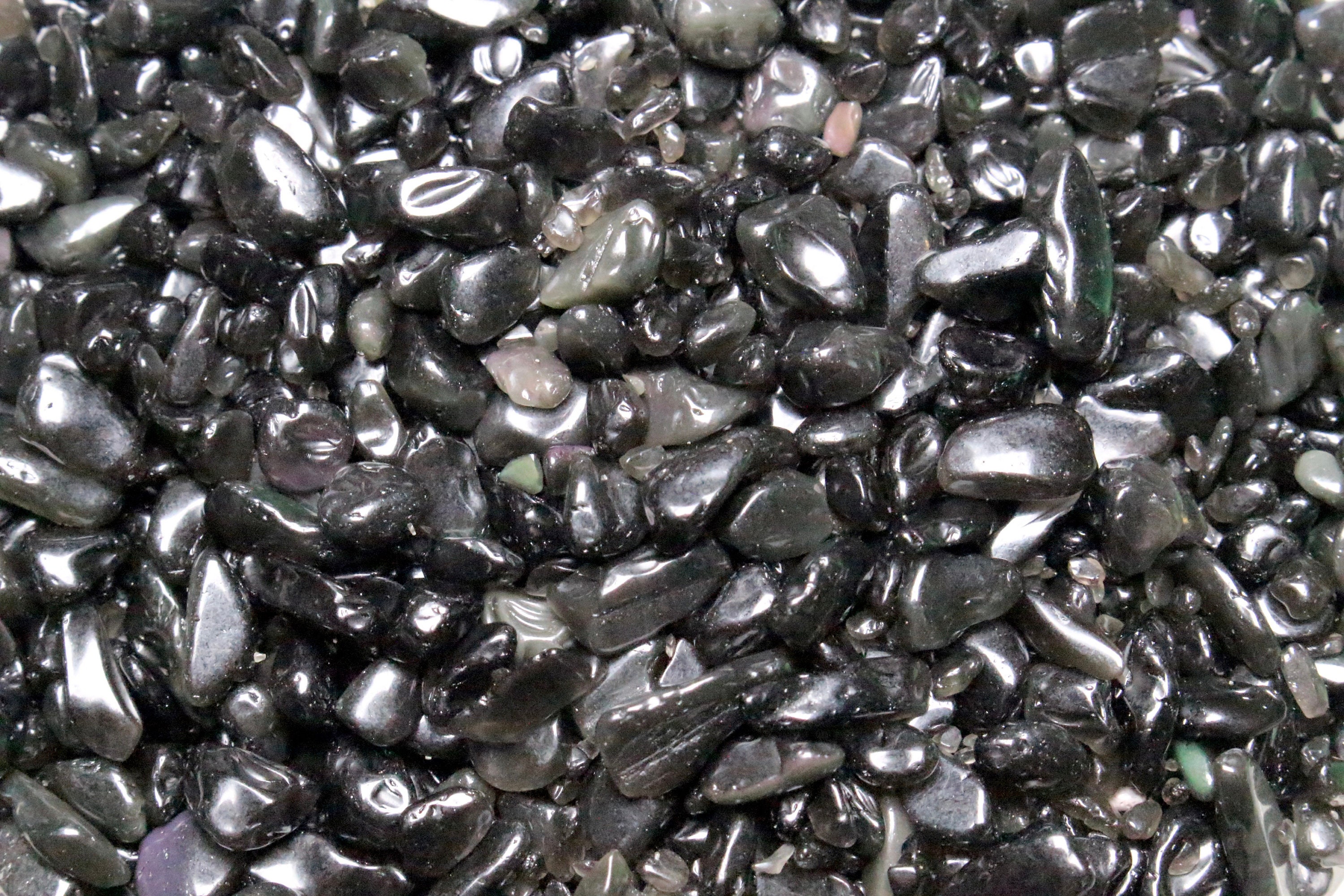 250 g 穴あけなしの天然石黒曜石チップ、ミニ黒曜石ストーン