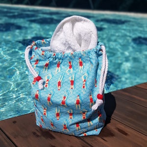 Sac étanche baigneuse bleu et rouge pour la piscine ou la plage image 1