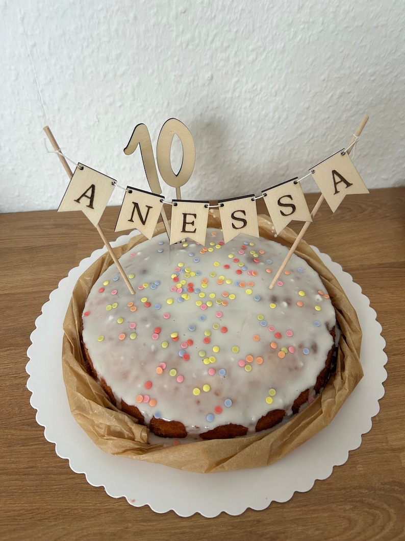 Personalisierter Cake Topper Torten Aufsteller Holz Kuchendeko Kuchengirlande Wimpelkette Geschenk für Muttertag, Geburtstag Bild 2