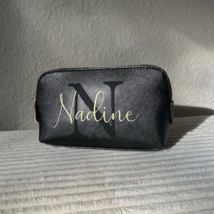 Kosmetiktasche personalisiert Name Anfangsbuchstabe Geschenkidee Muttertag