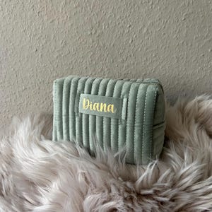 Personalisierte Kosmetiktasche Velvet Mint Geschenkidee | cosmetic bag