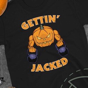 Halloween Workout T Shirt Getting Jacked, Kettlebell Workout Halloween Shirt Spooky Halloween Gym Wear Kürbis Spooky Funny Halloween TShirt