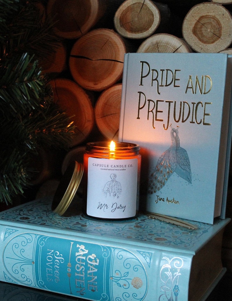 Book Lover Gift Box incl Bookish Candle Mr Darcy Candle Jane Austen / Pride and Prejudice Candle / Literary Candle / Gift for Readers image 2