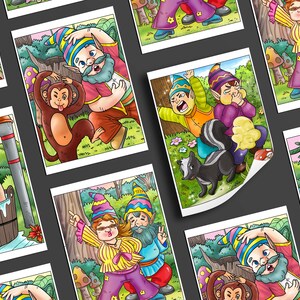 K&ouml;nnte beinhalten: Ein Satz von neun illustrierten Karten mit bunten Gnomen in verschiedenen Szenen. Die Gnome tragen bunte H&uuml;te und Kleidung. Die Szenen beinhalten einen Gnom, der ein Bad nimmt, einen Gnom, der mit einem Affen spielt, und einen Gnom, der von einem Stinktier verfolgt wird.