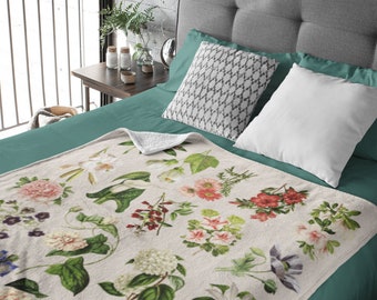 WIUEZWY Floral Flannel Blanket Lightweight and Soft Throw Blanket House Decor Couch Sofa or Bedding Plush Blanket Idea Gift WIUEZWY Floral Flannel Blanket Lightweight and Soft Throw Blanket House Decor Couch Sofa or Bedding Plush Blanket Idea Gift