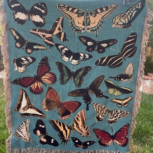Green Vintage Butterfly Woven Throw Blanket Gift For Butterfly Lover, 100% Cotton Cottagecore Home Decor, Festival or Beach Blanket