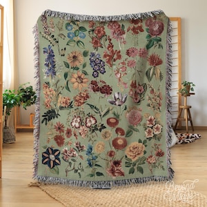 Vintage Floral Blanket: Sage Green Cotton Throw (Woven Wall Hanging Tapestry)
