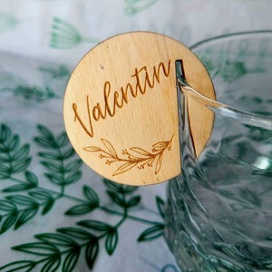Pingente de vinho personalizado, Pingente de vinho personalizado, Pingente de vinho de casamento, Lembrancinhas de formatura, Presentes de formatura, Decoração de mesa com marcadores de bebidas personalizados