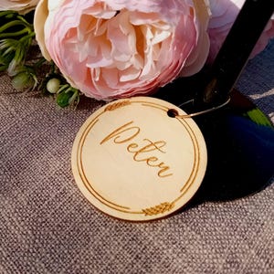 Dijes de vino personalizados, Dijes de copa de vino personalizados, Dijes de vino personalizados, Marcadores de bebidas personalizados, Decoración de mesa, Etiquetas con nombre Quest