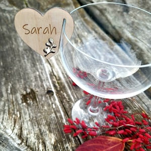 Pendentifs pour boisson, Cadeaux de mariage, Pendentif en verre en bois personnalisé, Nom de lieu, Clubs de gin, Clubs de cocktails, EVJF, Shower de bébé