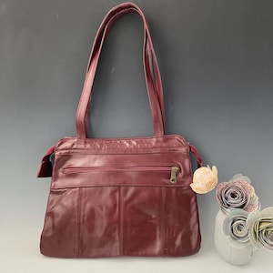 Vintage 1970er Burgund Maroon Leder Handtasche Geldbörse