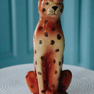 Sitting Leopard Ornament