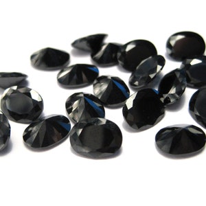 1pc of Black Cubic Zirconia Faceted CZ Loose Stones AAA Grade 6mm Oval (No.CZOL16-2543)