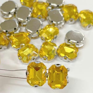 20pcs of Yellow Rectangle Sew On Crystals Rhinestones with Stainless Steel setting 10mm Round( No.17-3055)