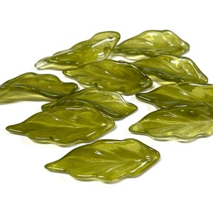 10pcs of Large Olive Green Wavy Leaf Beads Glass Beads 37mm(No.FE29-1106)