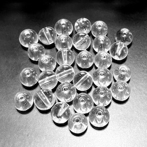 50pcs of Clear 6mm Round Glass Beads  (No.2003)