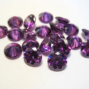 Améthyste, zircone cubique violette : pierre CZ ronde à facettes de qualité AAA de 6 mm