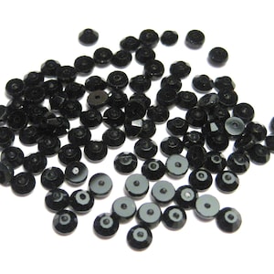 100pcs of Black Sew On Rhinestones Flat Back Sew On Rhinestones Round (No.SR5-2244)