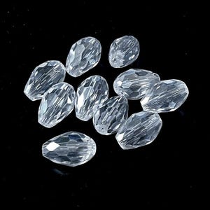 10pcs of Electroplated Clear Transparent Faceted Teardrop Glass Beads 12x8mm(No.TDPT31-2032A)
