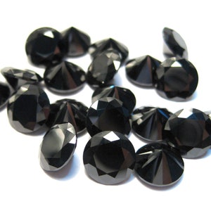1 pièce de zircone cubique noire à facettes CZ, rondes, de qualité AAA, 6 mm (n° ZCRD16-2495)