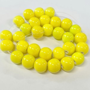 1 Strand (30pcs) of Yellow Ceramic Beads 10mm (No.CM55-2901)