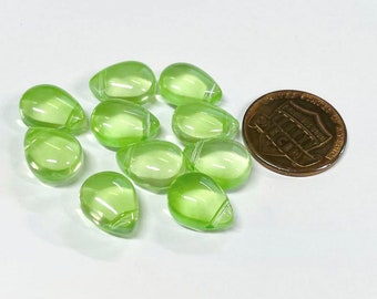 10pcs of Green Puffed Teardrop Beads Glass beads 12x9mm( No. PD6-1189)