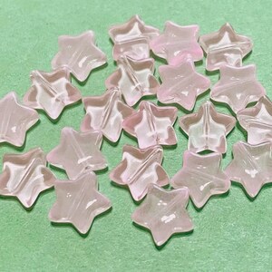 20 piezas de cuentas de vidrio con forma de estrella rosa translúcidas de 8 mm (n.º ST4-1046)