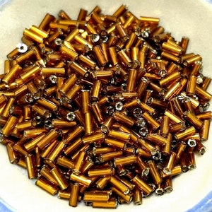 20 gramos de cuentas de corneta plateadas de color marrón anaranjado de 4,5 mm (n.º BST13-103)