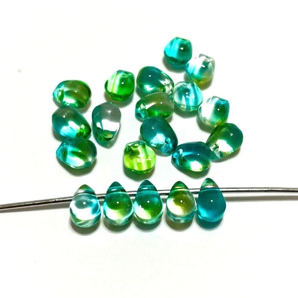 20pcs of Small Green Blue Teardrops Beads Glass Beads 6mm (NO.TTD5-1657A)