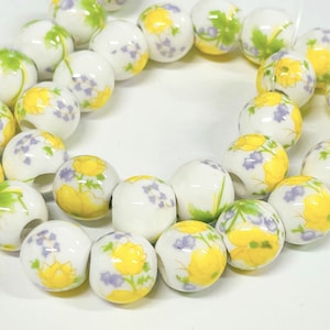 1 Strand (30pcs) of Yellow Green Flower 12mm Round Ceramic Beads (No.CM12-368)