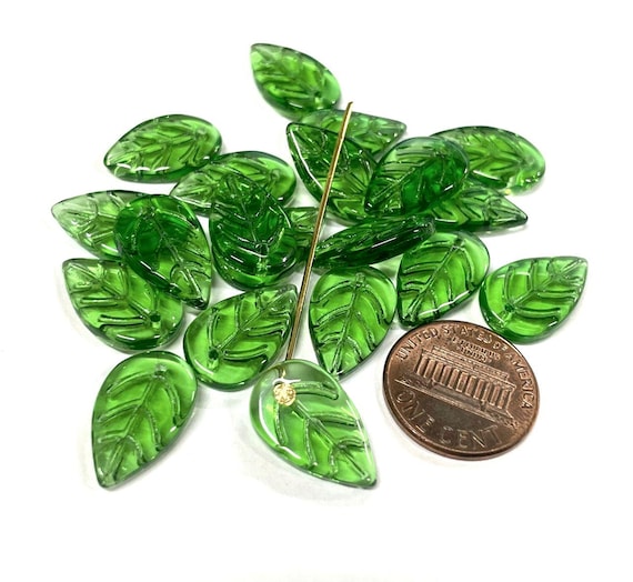 ★87MM★ Mmlg BEAD POCKET HFT BABY LEAF 20pcs of Green Leaf Glass Beads Flat Leaf Beads 18mm(no.lf7