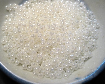 White Creamy Glass Seed Beads 11/0 (20 Grams)(No.Cm141-006)