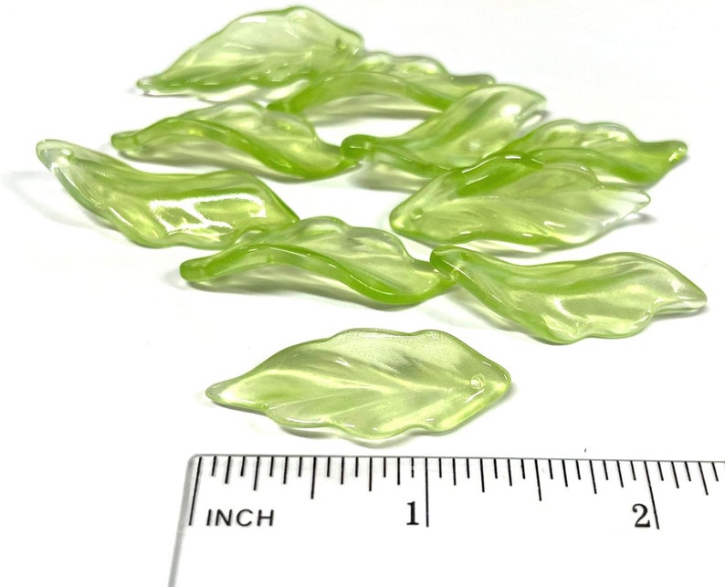 10pcs of Large Green Wavy Leaf Glass Beads 37mmNo.FE28-2864 image 2