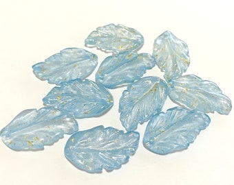 HRT25 20pcs of Clear Blue Heart Beads with Gold Glitter Powder 6mm