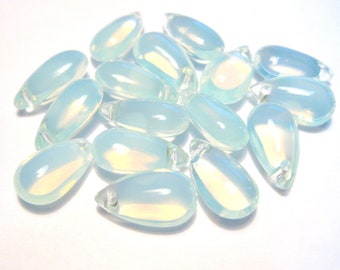 20pcs of Opal Glass Teardrop Beads 13mm(No.18-2066)