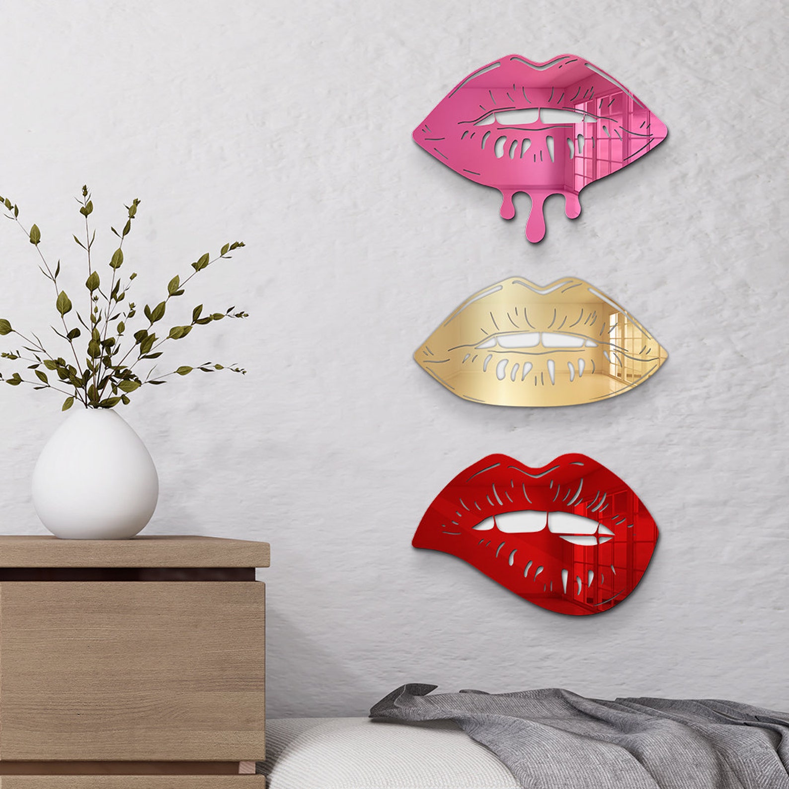 Set of 3 Mirrored Glamorous Lips Wall Art Mirror Lips Lip Etsy