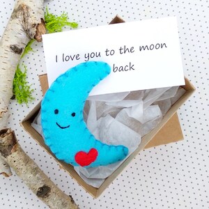 I love you to the moon and back, Personalized gift, Gift in a box, Anniversary gift, Gift with a message, Pocket gift, Matchbox gift