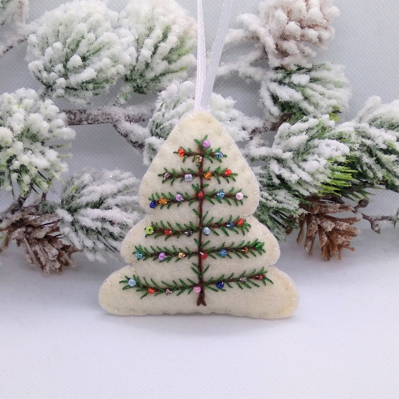 Cream handmade Christmas decorations , Christmas hanging decorations , Felt ornaments , Christmas ornaments , Xmas decorations Bild 5