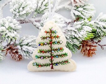 Cream handmade Christmas decorations , Christmas hanging decorations , Felt ornaments , Christmas ornaments , Xmas decorations
